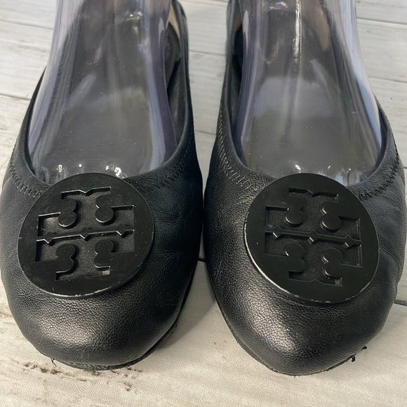 Tory Burch Matte Finish Logo Black Minnie Ballet Flats - Picture 1 of 12